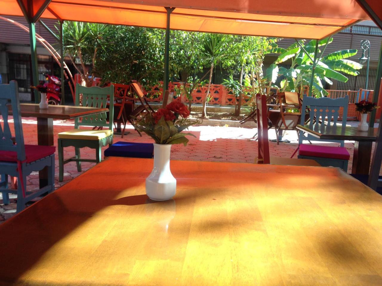 Yalcin Otel Antalya Bagian luar foto